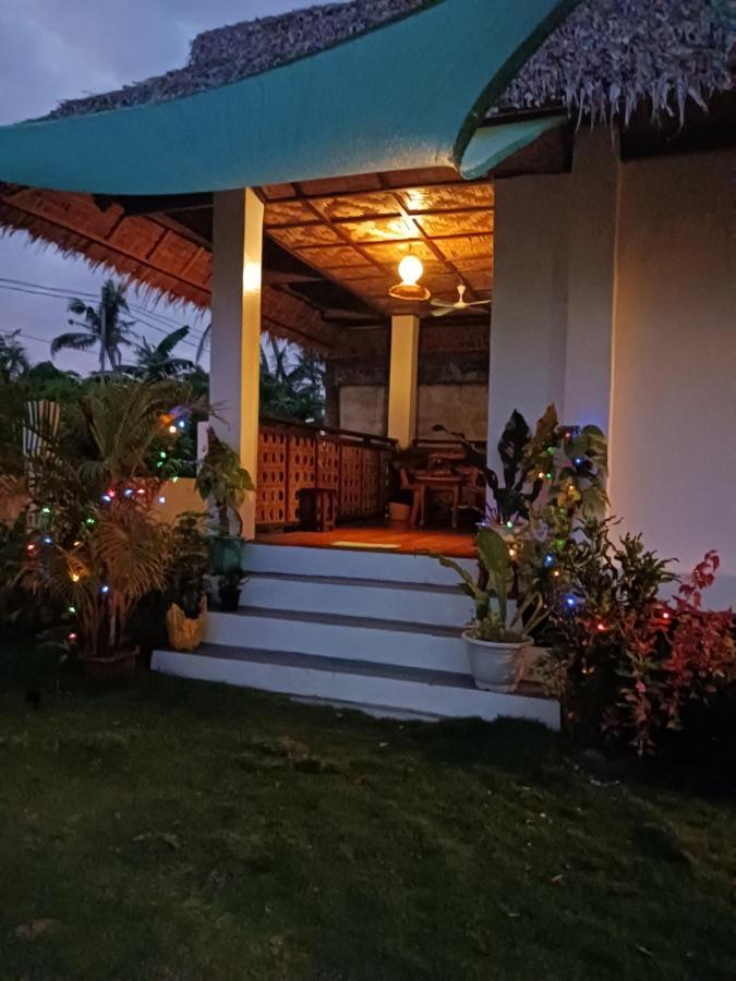 Weeroona Huts Homestay Pacifico San Isidro  Eksteriør bilde