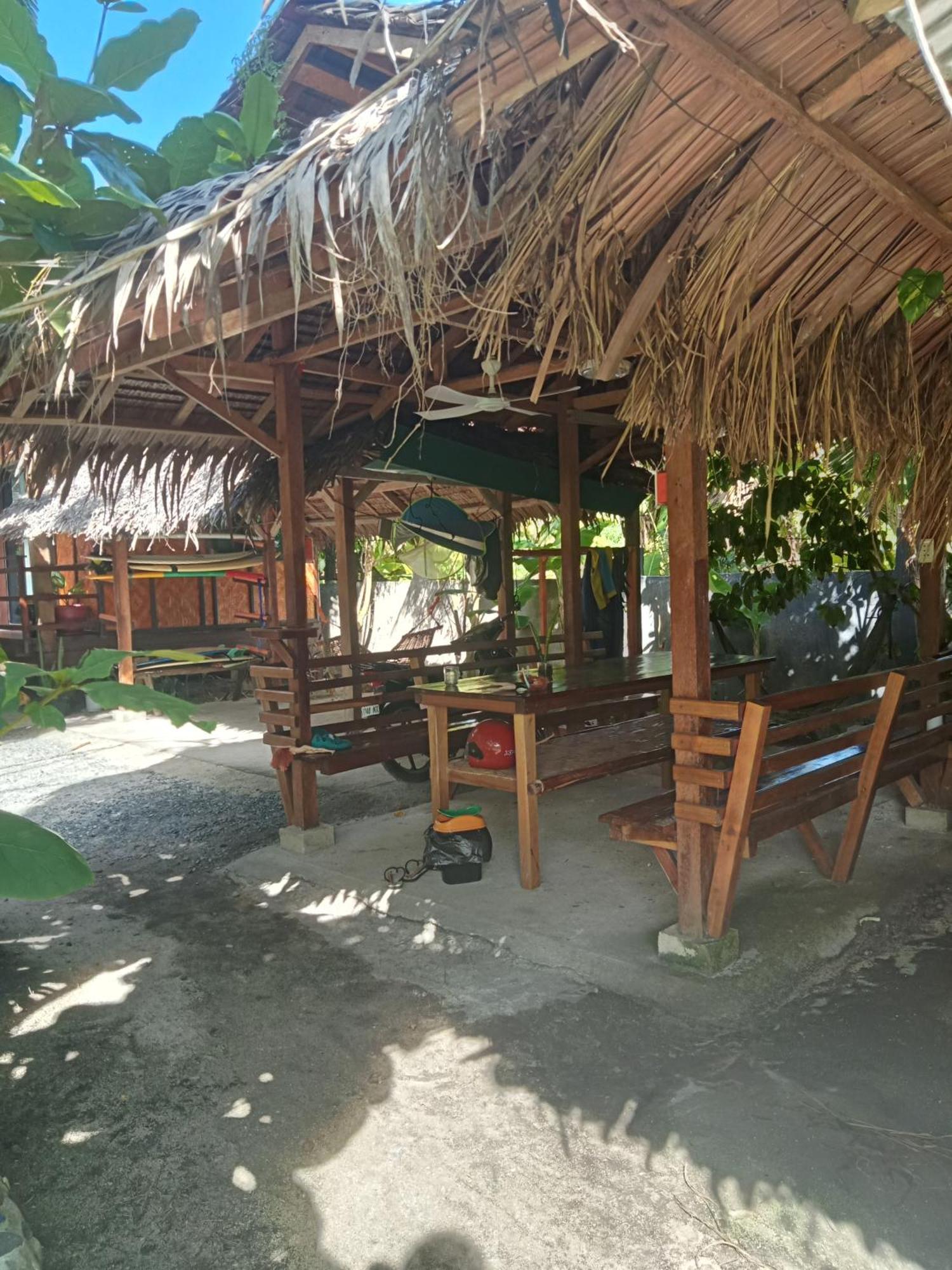 Weeroona Huts Homestay Pacifico San Isidro  Eksteriør bilde